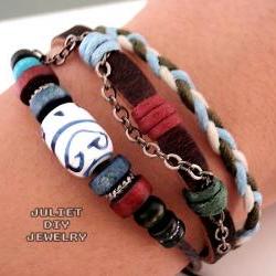 Genuine leather bracelet with beautiful flower drops, size adjustable 